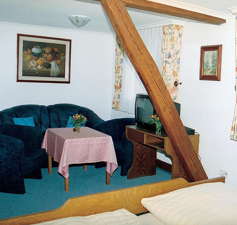 Berggasthof Haldenhof Hotel Vorderheubronn Kamer foto